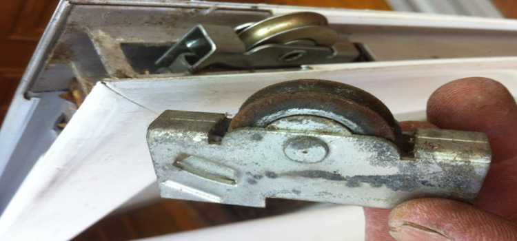 screen door roller repair in Palmdale